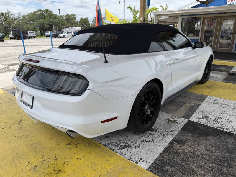 2016 Ford Mustang V6