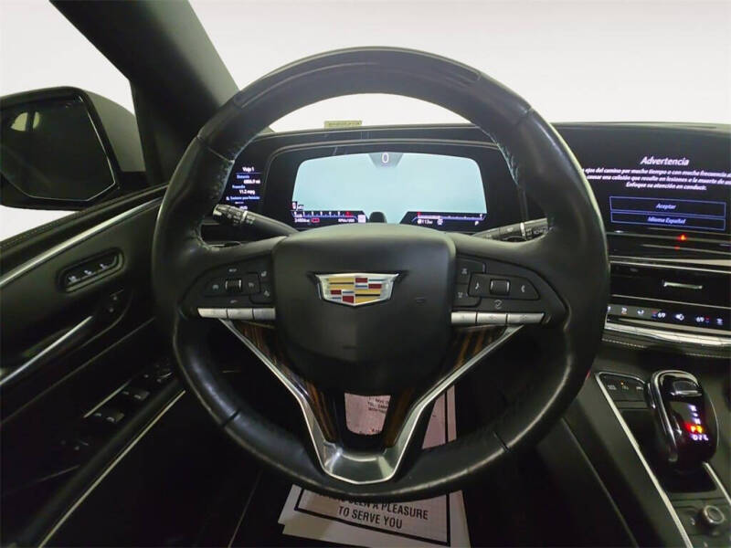 2023 Cadillac Escalade Sport