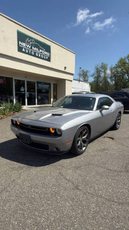 2015 Dodge Challenger SXT Plus