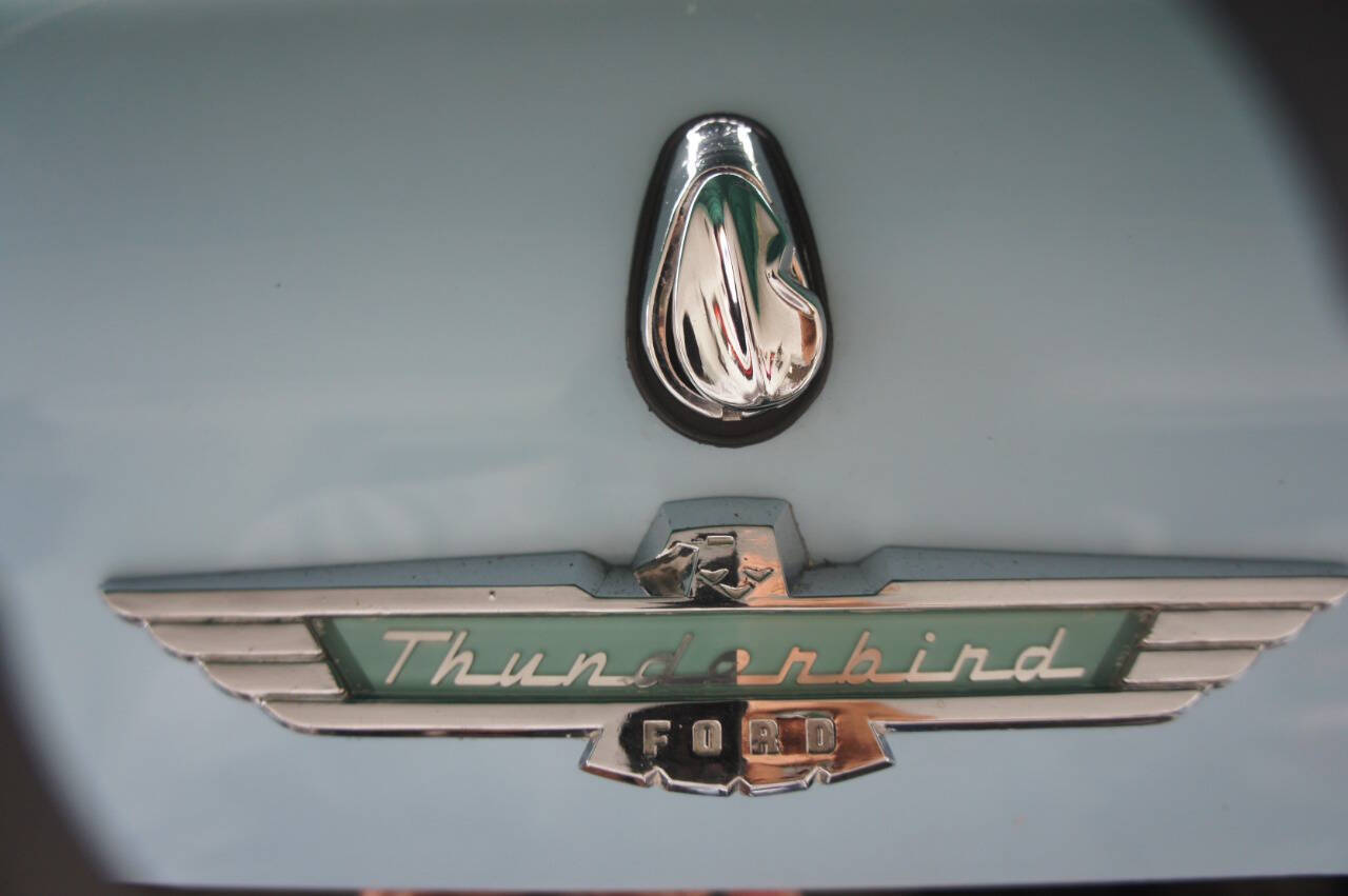 1957 Ford Thunderbird 73