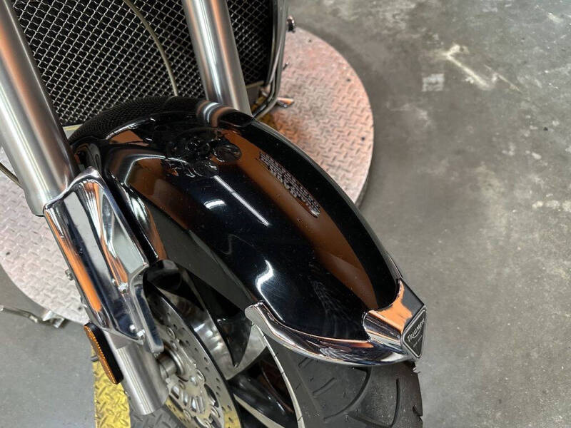2005 Triumph Rocket III