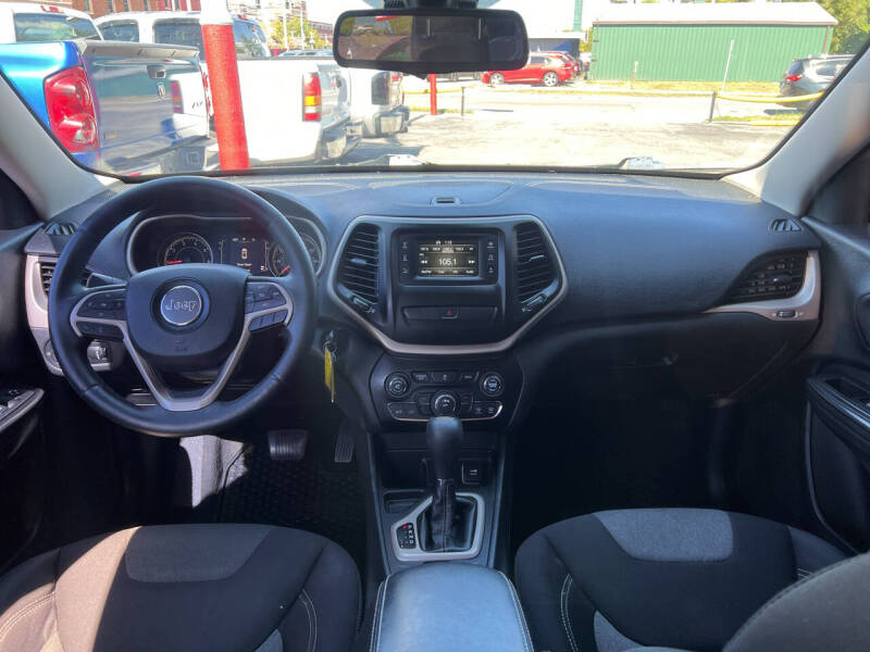 2014 Jeep Cherokee Sport