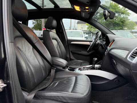 2011 Audi Q5 3.2 quattro Premium Plus