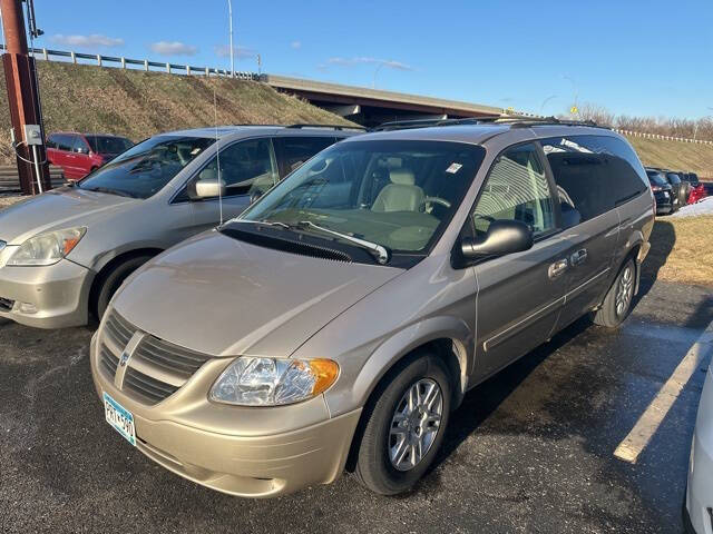 2005 Dodge Grand Caravan SE
