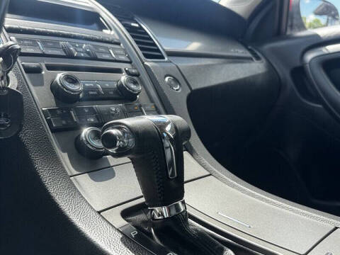 2011 Ford Taurus SEL