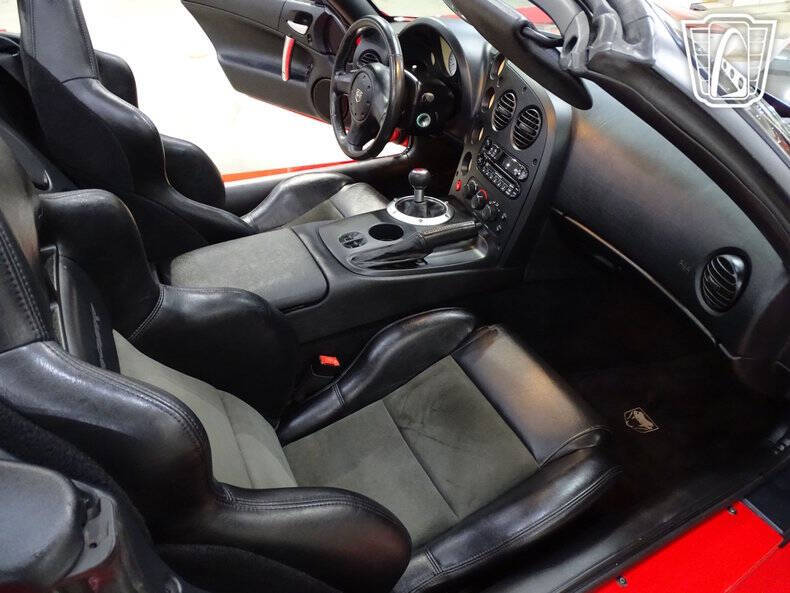 2003 Dodge Viper SRT-10