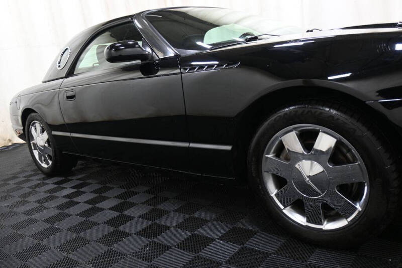 2002 Ford Thunderbird Deluxe
