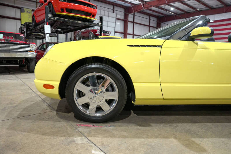 2002 Ford Thunderbird Deluxe