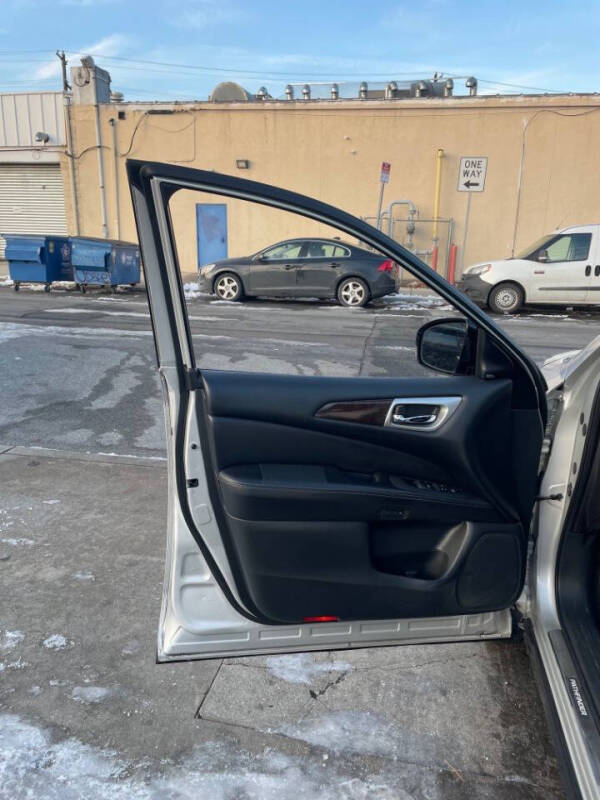 2015 Nissan Pathfinder Platinum