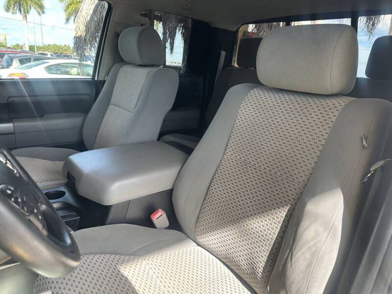 2010 Toyota Tundra Grade