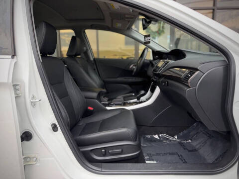 2017 Honda Accord Hybrid EX-L