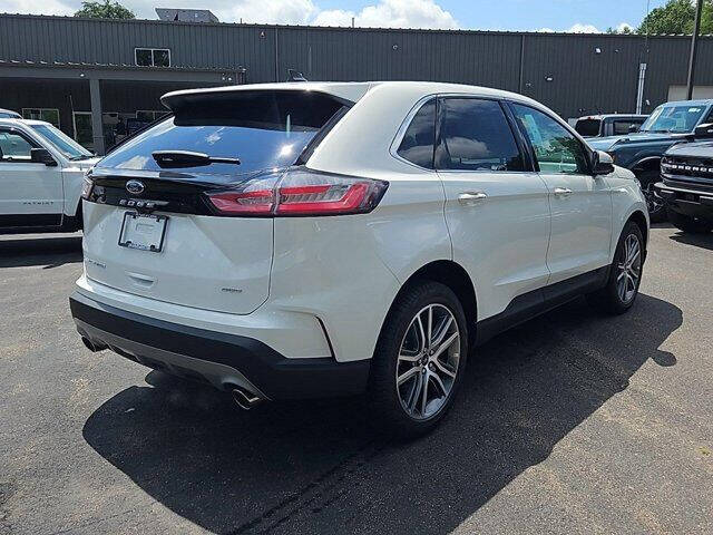 2023 Ford Edge Titanium