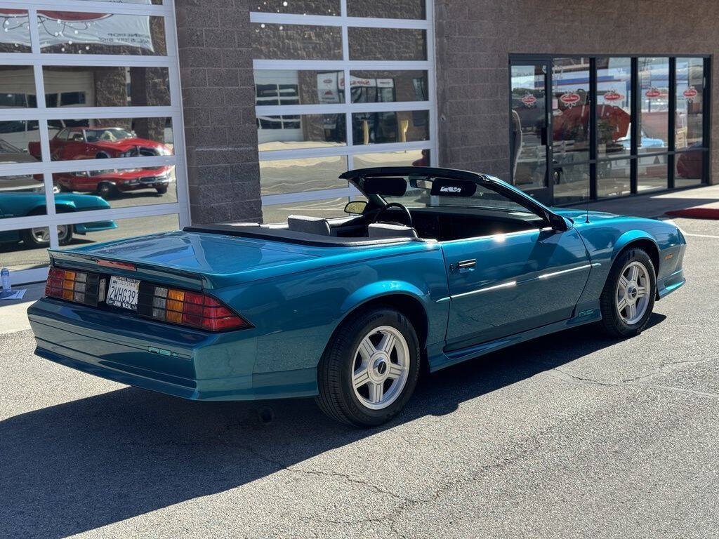 1991 Chevrolet Camaro 19