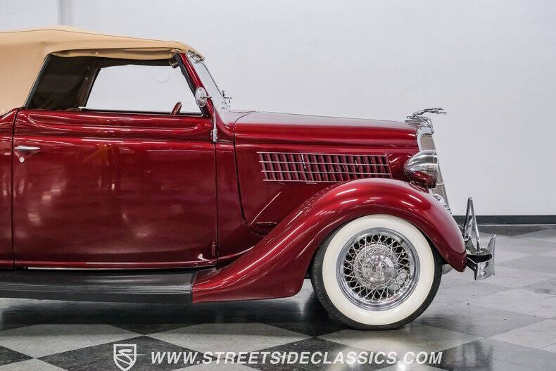 1935 Ford Cabriolet