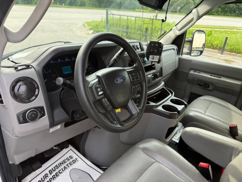 2024 Ford E-Series
