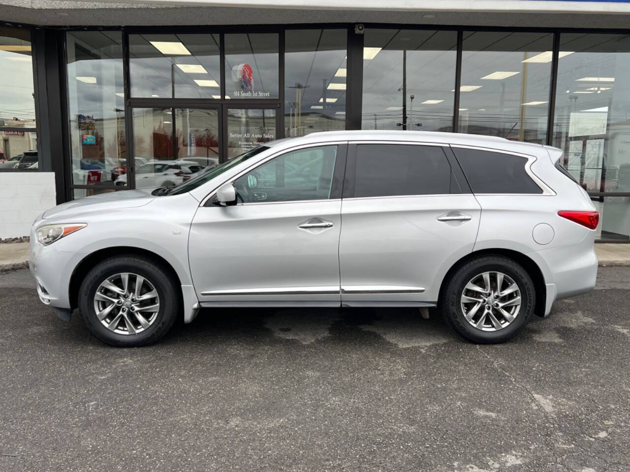 2014 INFINITI QX60 for sale at Autostars Motor Group in Yakima, WA