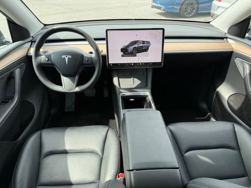 2025 Tesla Model Y Long Range