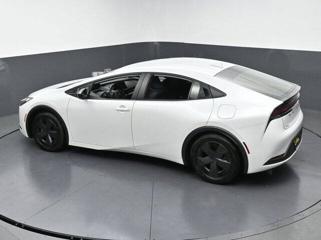 2023 Toyota Prius LE