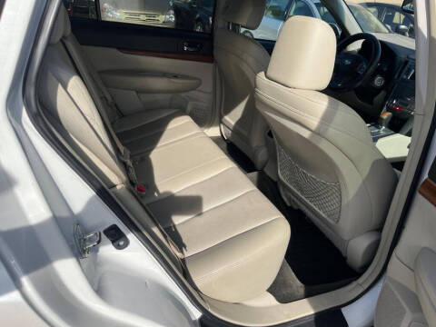 2013 Subaru Outback 2.5i Limited