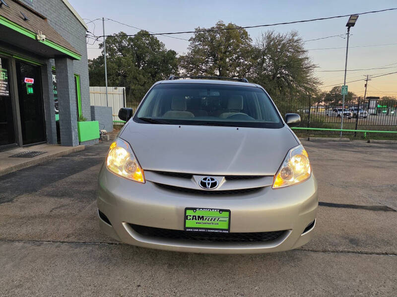 2009 Toyota Sienna LE 7-Passenger