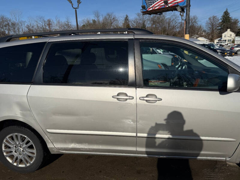 2009 Toyota Sienna XLE