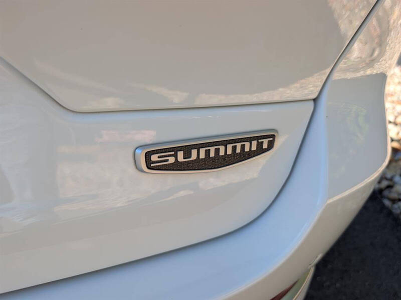 2023 Jeep Grand Cherokee Summit Reserve