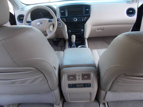 2013 Nissan Pathfinder SL