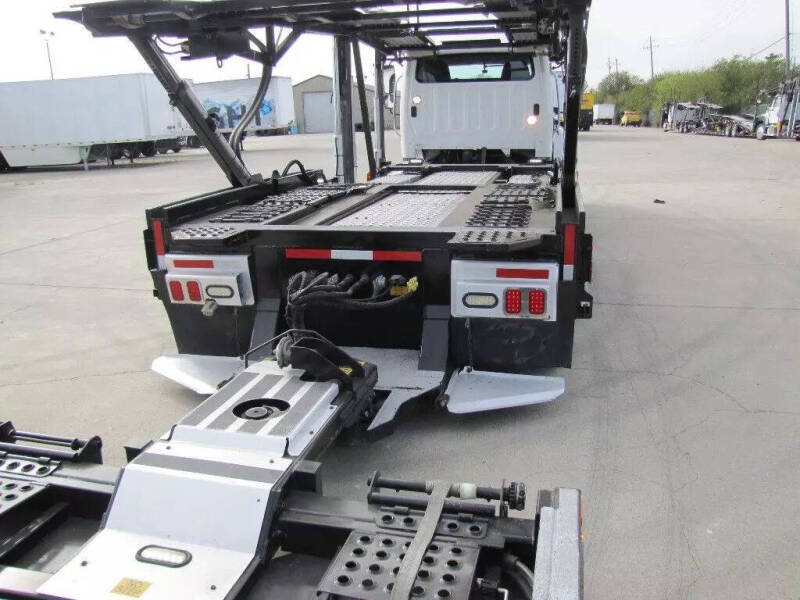 2019 Freightliner 114 SD