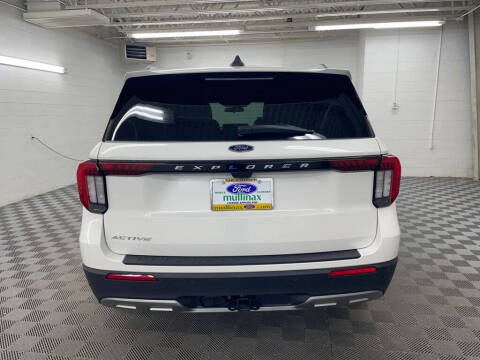 2025 Ford Explorer Active