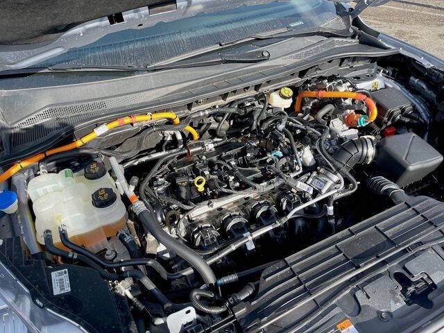 2022 Ford Escape Hybrid Titanium