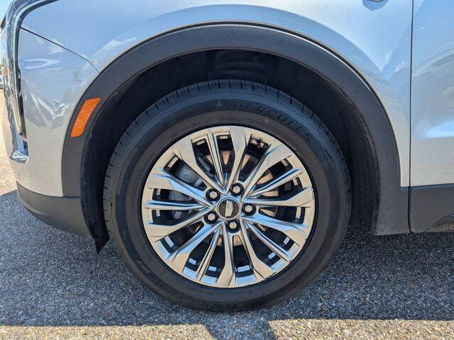 2024 Cadillac XT4 Premium Luxury