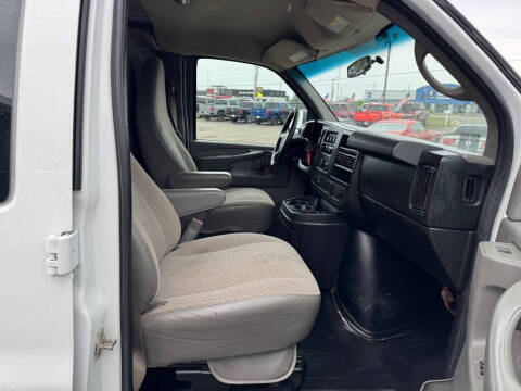 2015 GMC Savana 2500