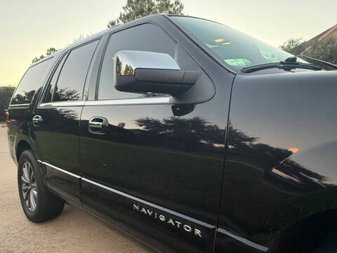 2017 Lincoln Navigator Select