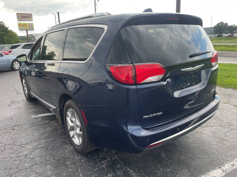 2017 Chrysler Pacifica Limited