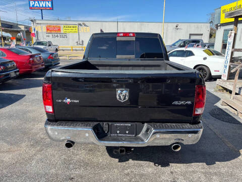 2016 RAM 1500 SLT