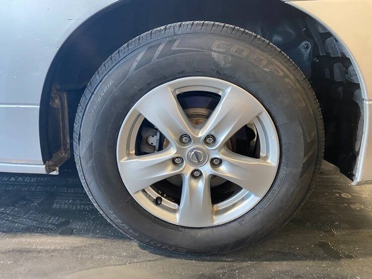 2017 Nissan Quest SV