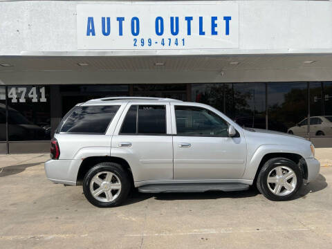 2009 Chevrolet TrailBlazer for sale at Auto Outlet in Des Moines IA