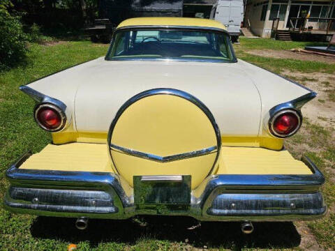 1957 Ford Fairlane 500