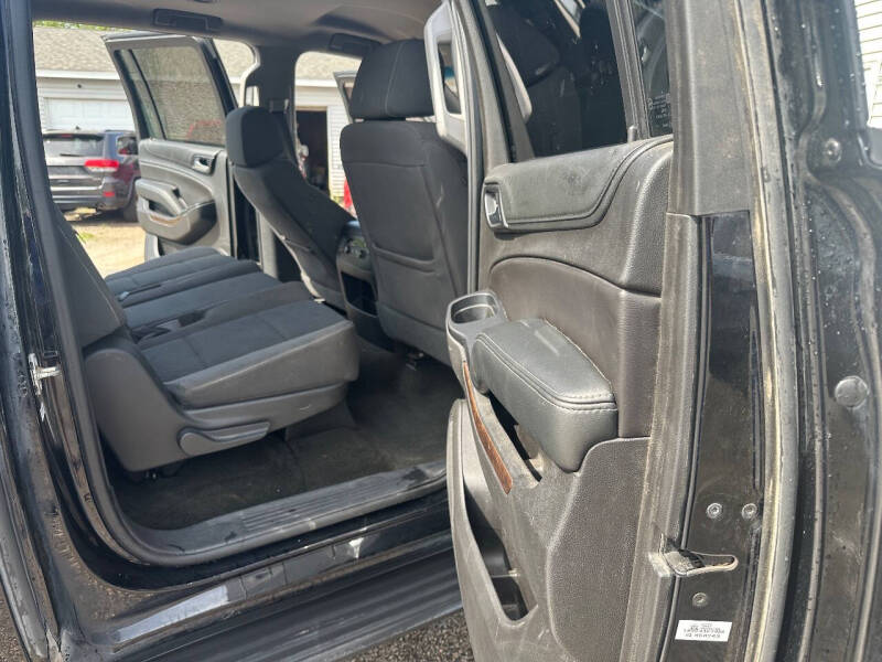 2017 Chevrolet Suburban LS