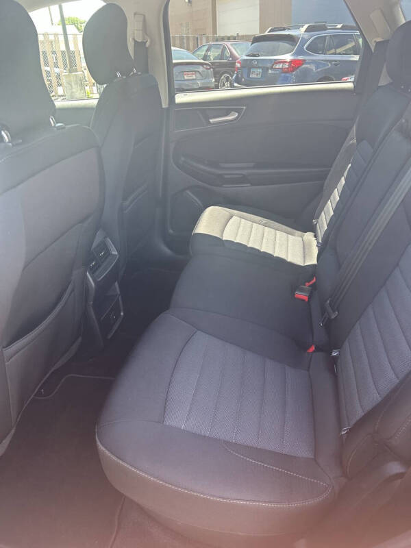 2016 Ford Edge SE