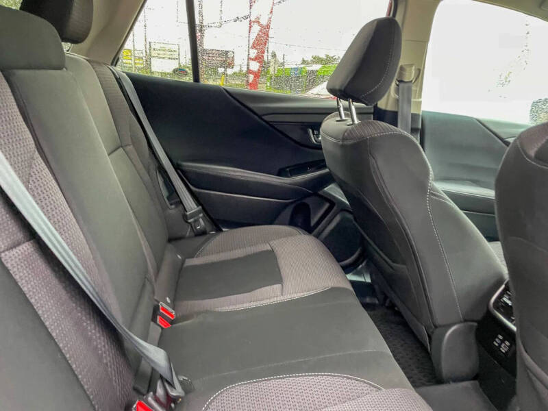 2025 Subaru Outback Premium