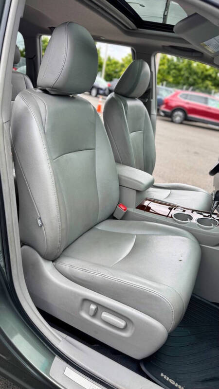 2012 Toyota Highlander Limited