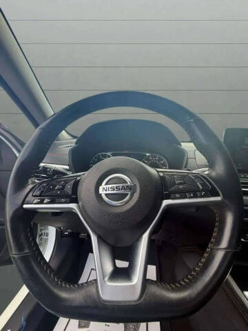 2021 Nissan Altima 2.5 SR