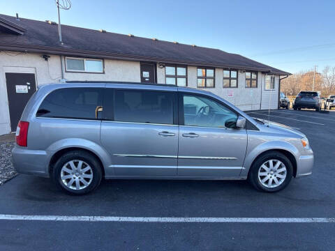 2016 Chrysler Town and Country Touring