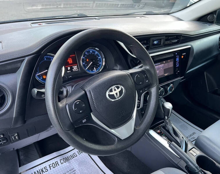 2017 Toyota Corolla LE
