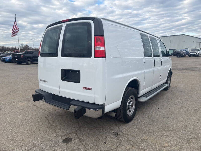 2024 GMC Savana 2500
