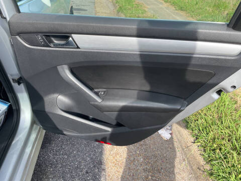 2013 Volkswagen Passat SE PZEV