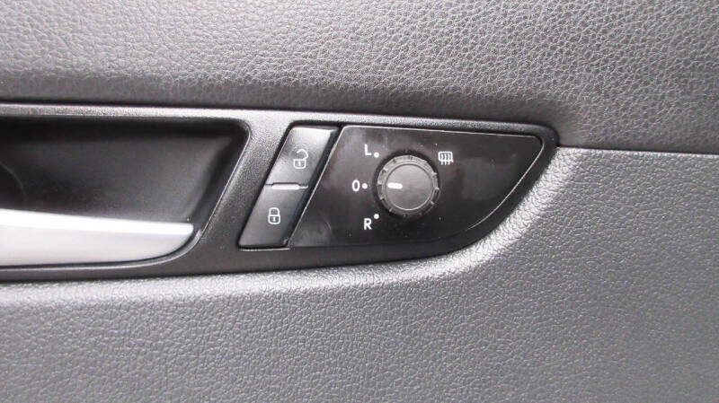 2015 Volkswagen Passat 1.8T SE