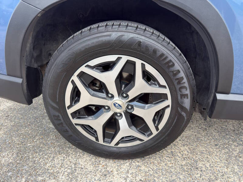 2024 Subaru Forester Premium
