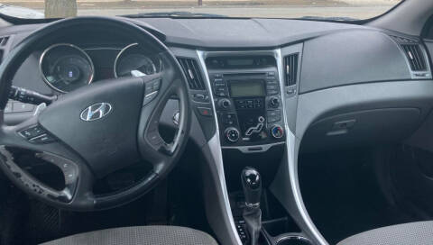 2012 Hyundai Sonata for sale at Square Business Automotive in Milwaukee WI